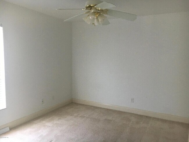 Building Photo - 3577 Hoofprint Dr
