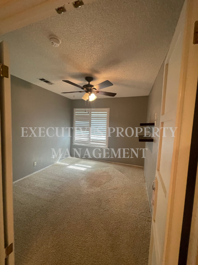 Building Photo - 3341 El Dorado Ct