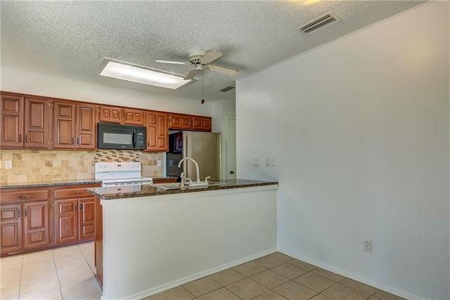 Building Photo - 1702 Elizabeth Dr