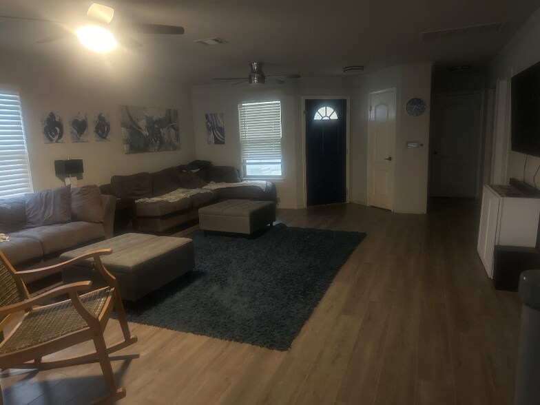 Building Photo - 6500 Alum Rock Cove