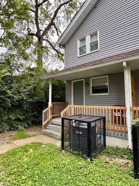 Building Photo - 782 Gibbard Ave