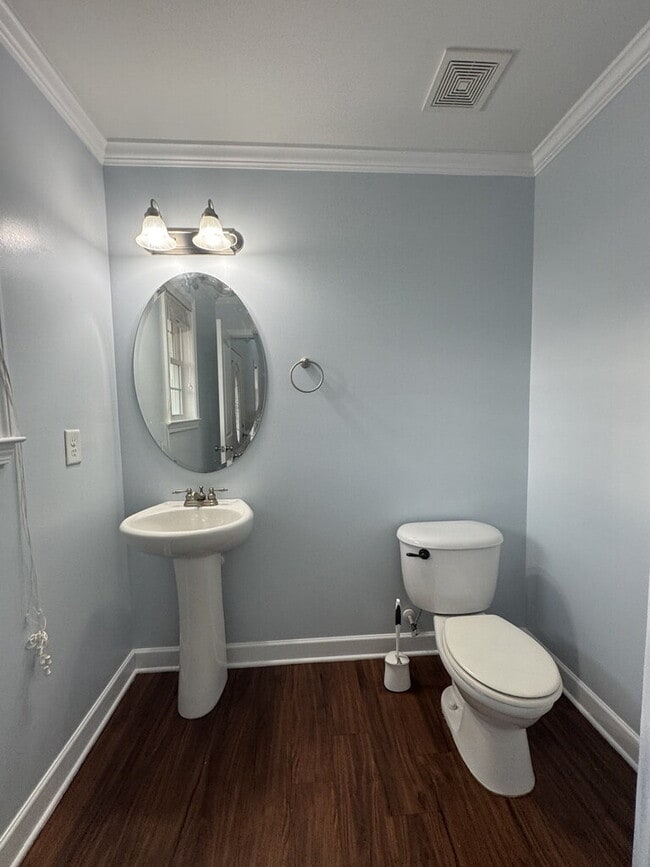 Building Photo - 1260 Pickett Rd