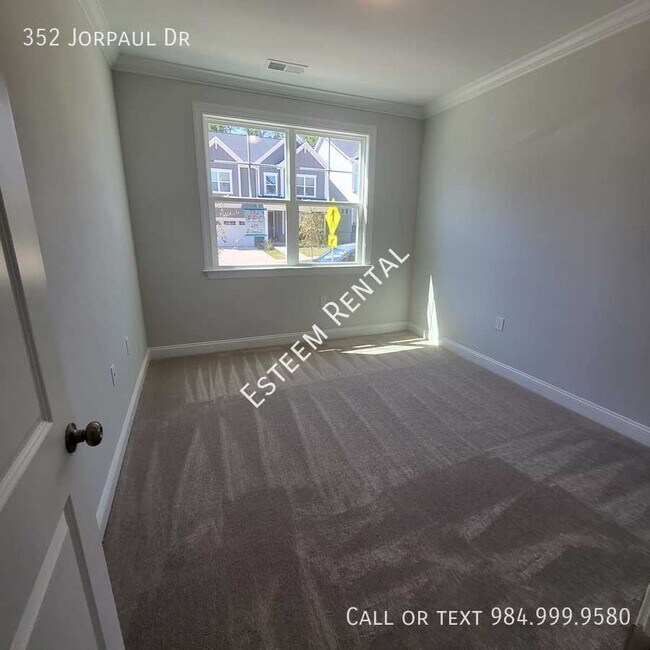 Building Photo - 352 Jorpaul Dr