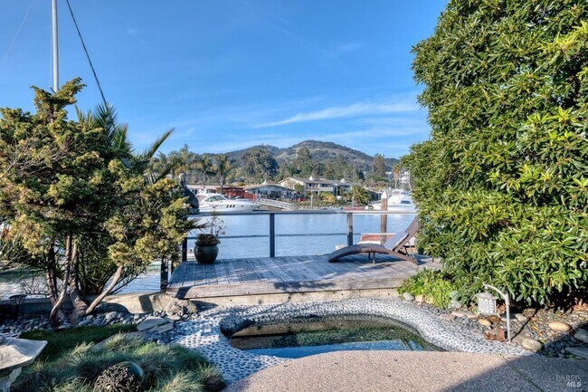 Building Photo - Luxury Waterfront Home with Private Deepwater Dock and Hot Tub- FOUNDATION