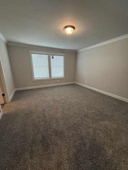 Building Photo - 4175 Holland Grv Rd