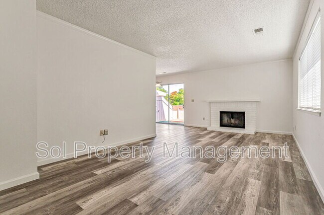 Building Photo - 4450 Starboard Ct