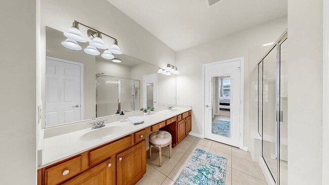 Building Photo - 10209 Spanish Breeze Ct