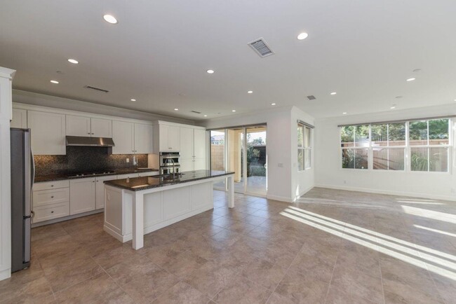 Building Photo - Irvine Single Family house 4bd/3ba Eastwoo...
