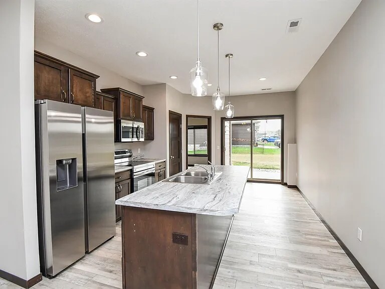 Building Photo - 9625 W Broek Dr