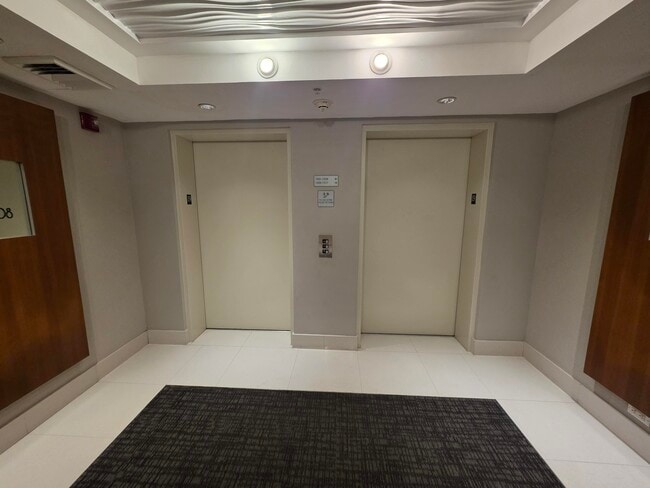 Building Photo - 41 SE 5th St