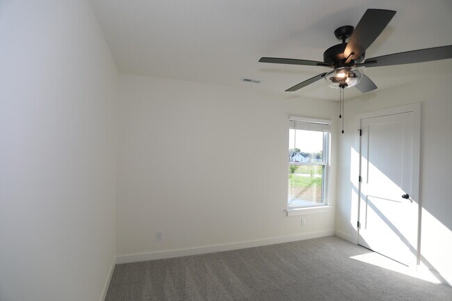 Building Photo - 4605 Chambers Bay Dr