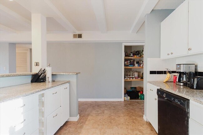 Building Photo - 14419 Americana Cir