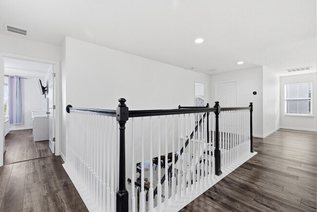 Building Photo - Waterfront Lake Nona Pool Home