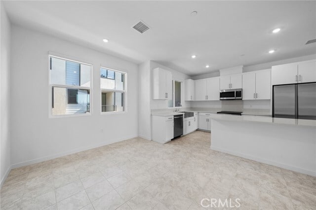 Building Photo - 109 S Laxore St