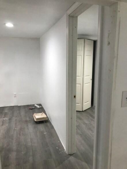 Building Photo - 4 Cedar Springs Ct