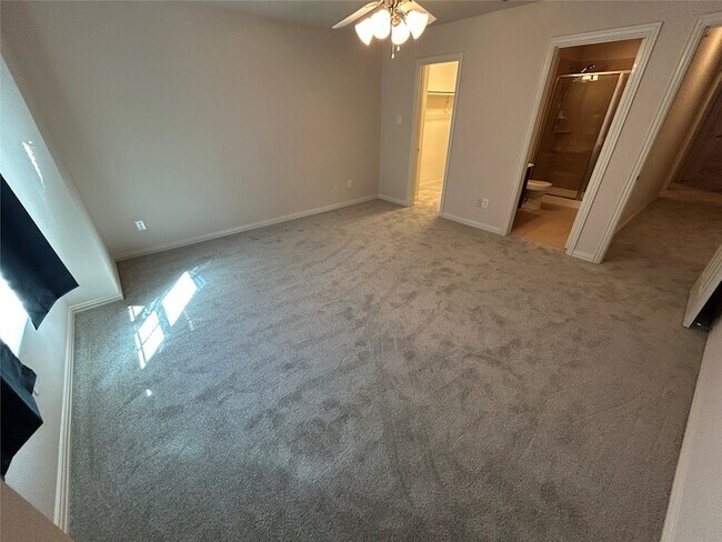 Building Photo - 2202 Carlisle St