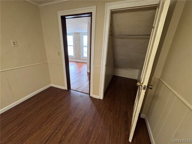 Building Photo - 10761 Main St