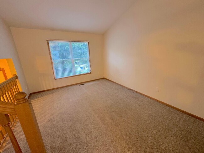 Building Photo - 8577 Clover Glade Dr
