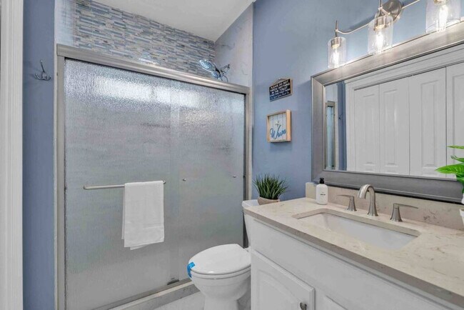 Building Photo - 61 Sunfish St