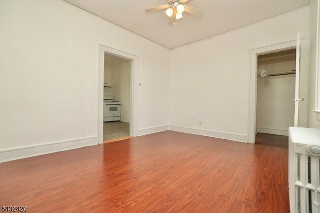 Building Photo - 428 N 12th St
