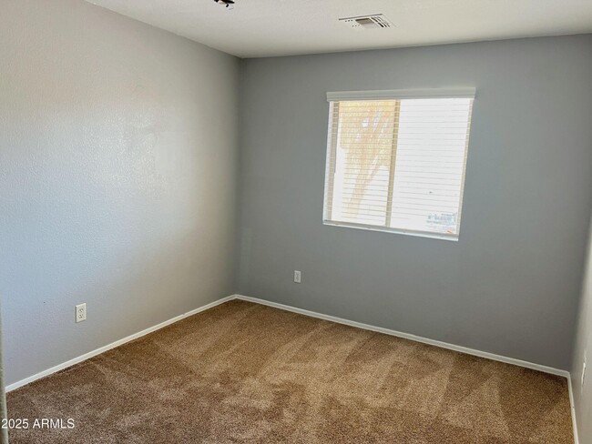 Building Photo - 2874 W Mineral Butte Dr