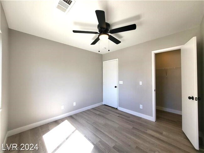 Building Photo - 10208 Grecian Laurel Ct