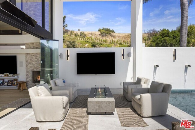 Building Photo - 3851 Sweetwater Canyon Dr
