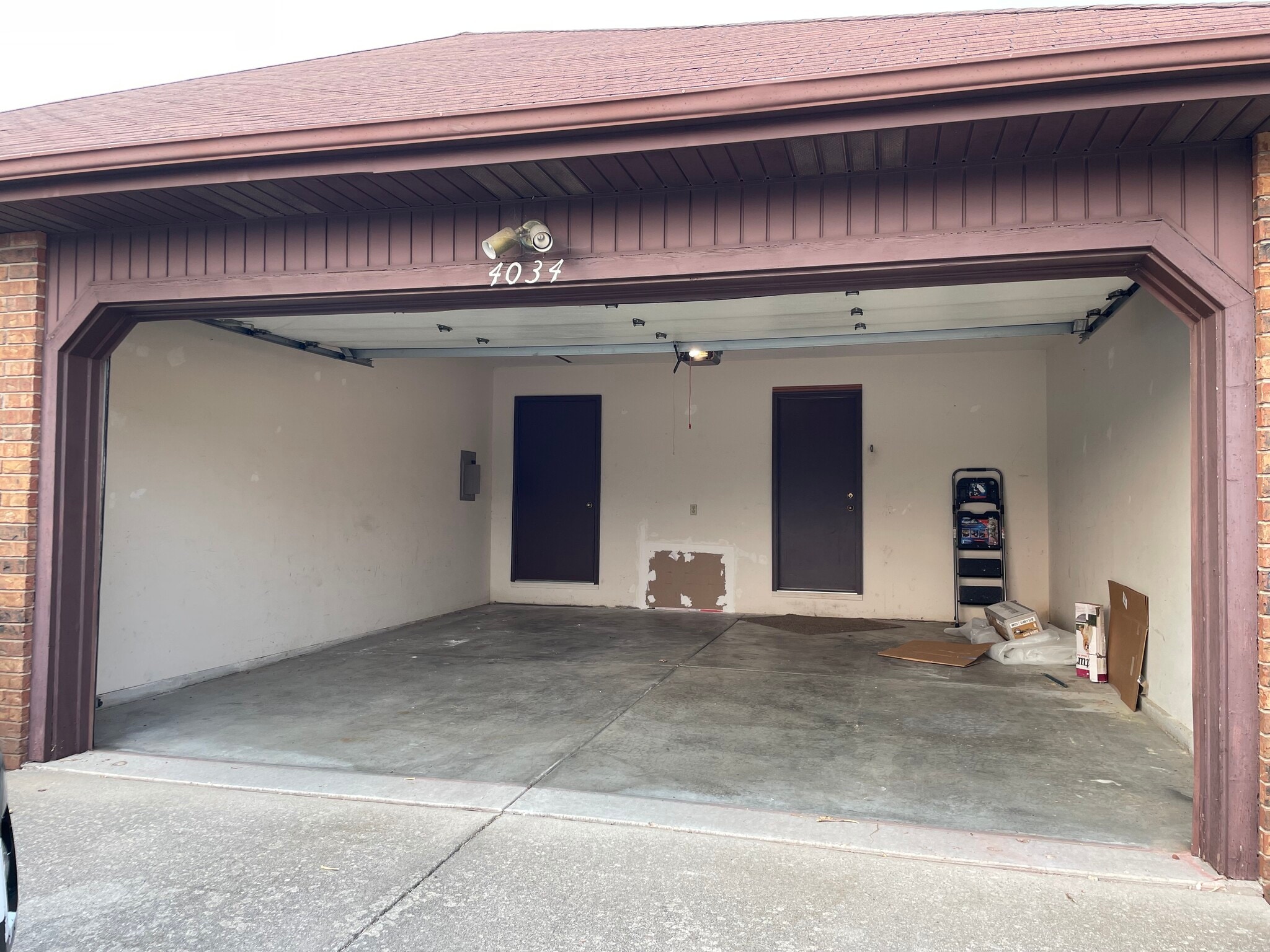 Building Photo - 4034 S Miranda Ct