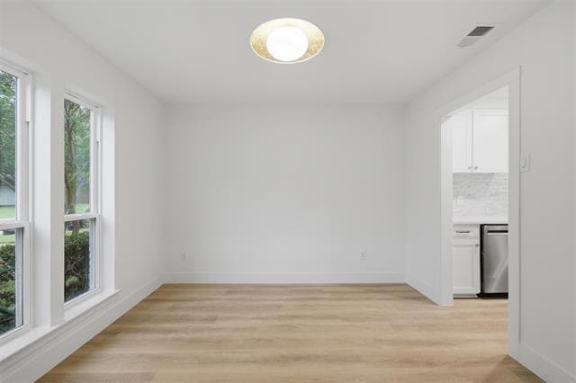 Building Photo - 7517 Meadow Oaks Dr