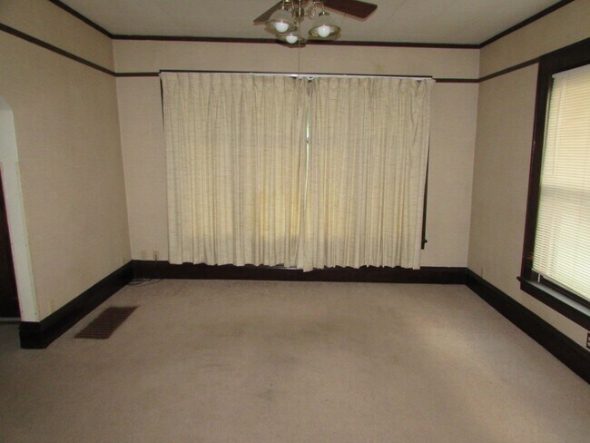 Building Photo - Living on the Dock of the Bay