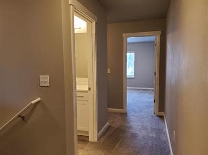 Building Photo - 6909 Delaney Ln NE