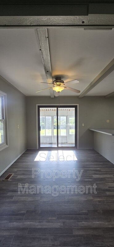 Building Photo - 5016 S Camden Dr