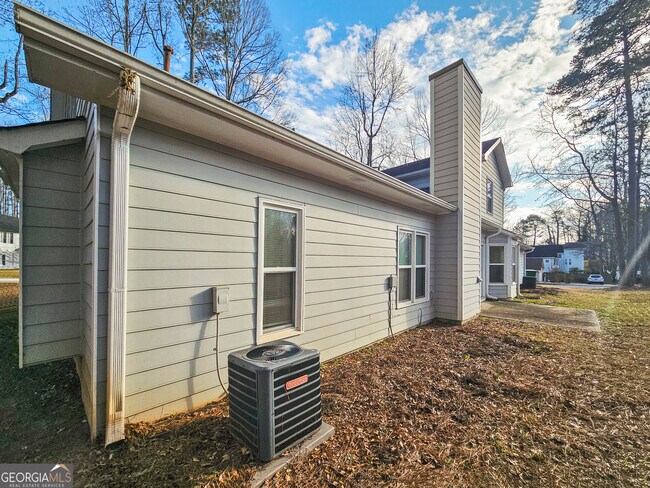 Building Photo - 1075 To Lani Dr