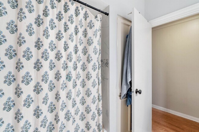 Building Photo - 817 Griner St