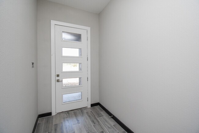 Building Photo - 209 Silverleaf Rd