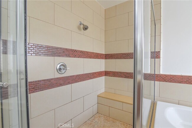 Building Photo - 11848 Kiowa Ave