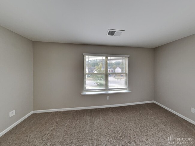 Building Photo - 147 Southwind Ln