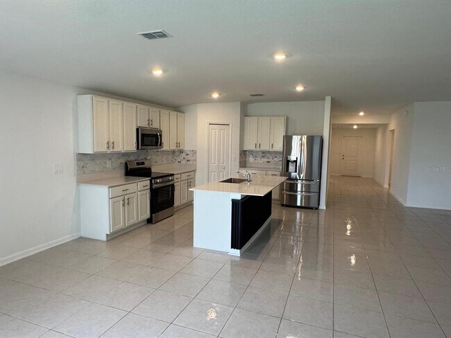 Building Photo - 2073 Marksman Rd