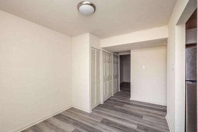 Building Photo - Charming Townhome in Hunters Mill – 3 Beds...