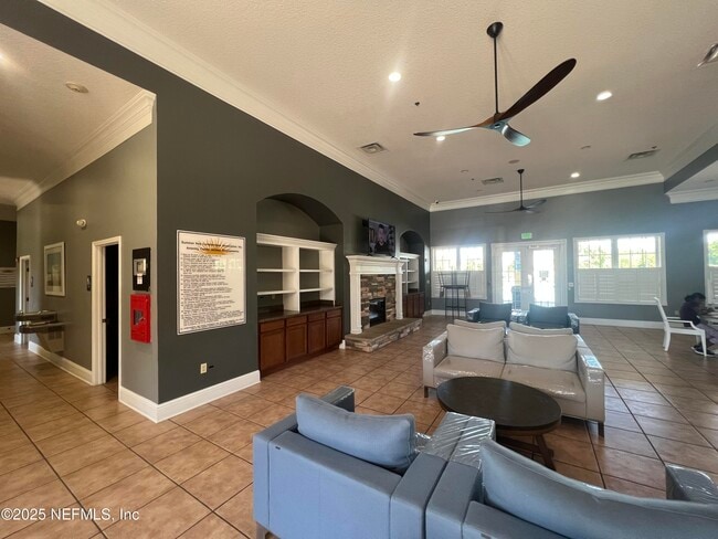 Building Photo - 4990 Key Lime Dr