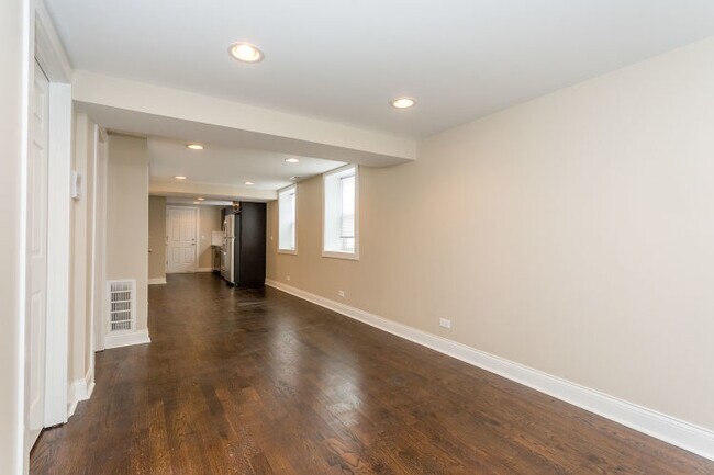 Building Photo - 1617 N Fairfield Ave