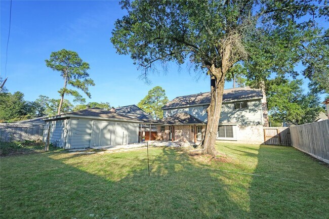 Building Photo - 1111 Manatee Ln