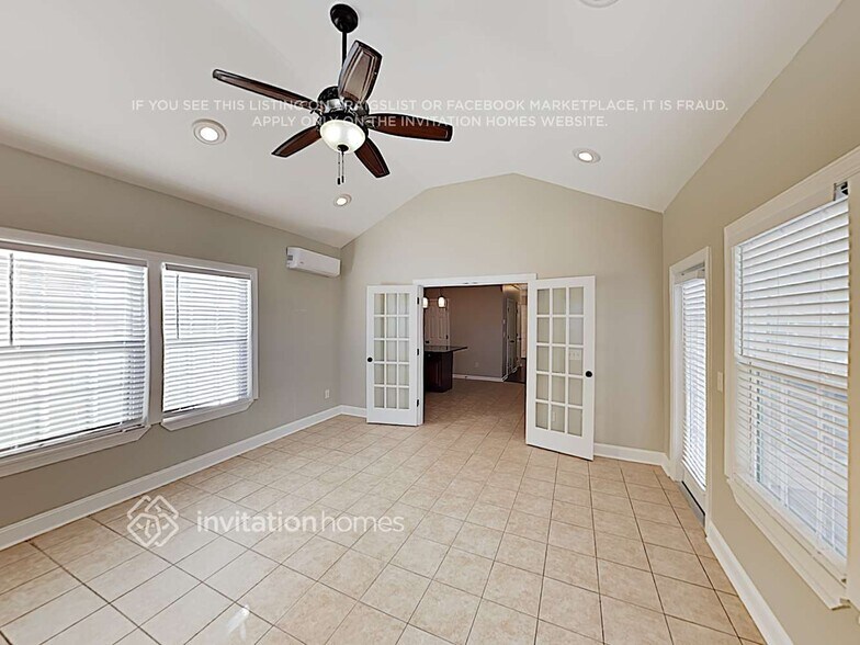 Building Photo - 2212 Big Pine Dr