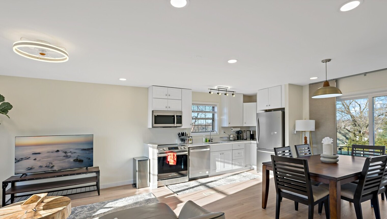 Building Photo - 100 Urey Pl