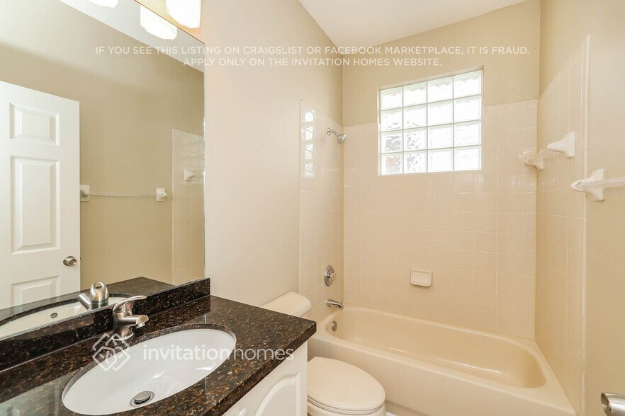 Building Photo - 10674 Old Hammock Wy