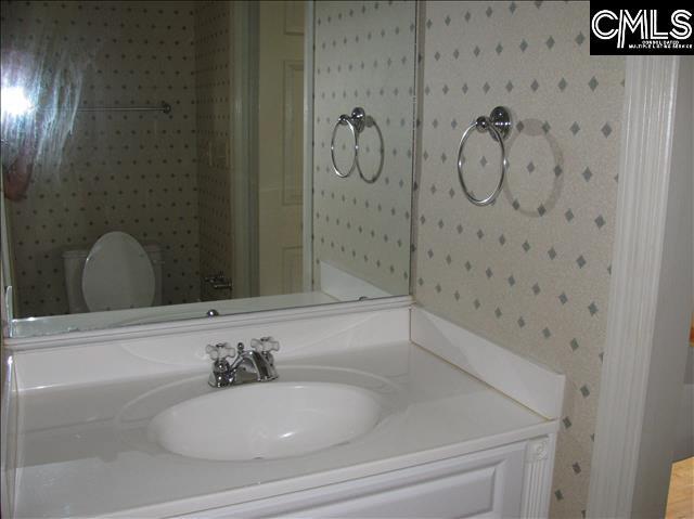 Building Photo - 700 Chester St