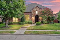 Building Photo - 1316 Comal Dr