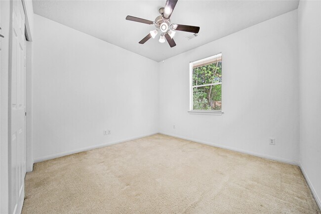 Building Photo - 11 Griffin Hill Ct