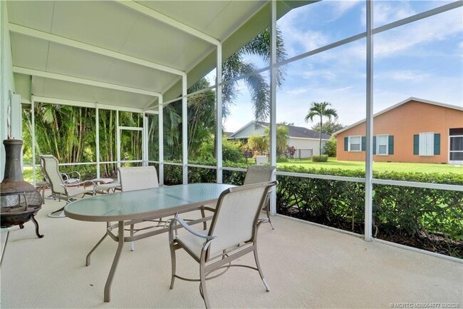 Building Photo - 2698 SW Versailles Terrace