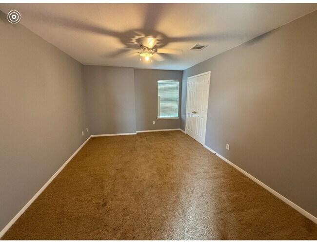 Building Photo - 16939 Watering Oaks Ln